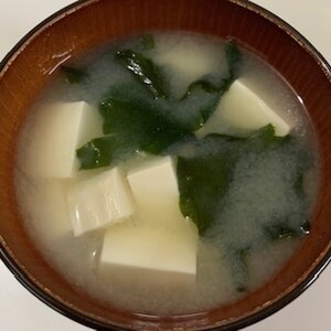 豆腐とわかめのお味噌汁❁